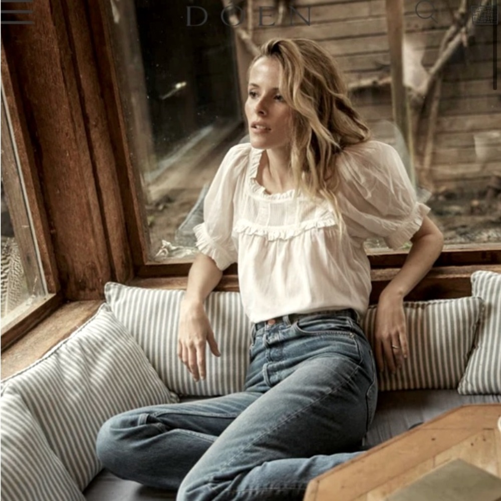 Doen Cream Puff-Sleeve Ruffled Peasant Top